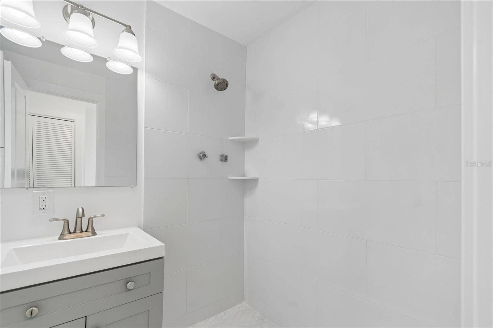 8125 BAYSHORE DRIVE, Treasure Island, FL 33706