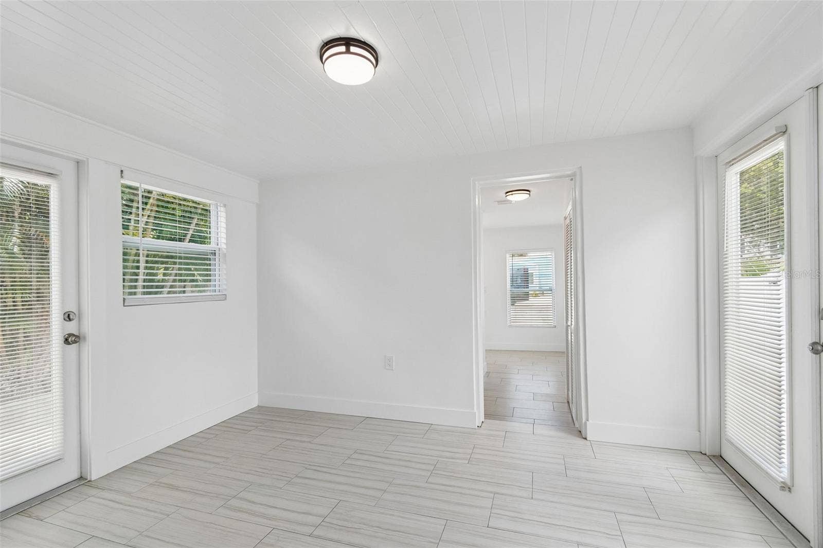 8125 BAYSHORE DRIVE, Treasure Island, FL 33706