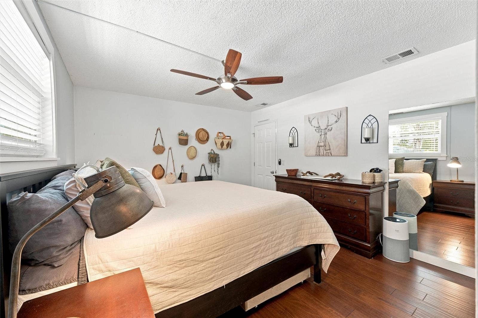 6230 CEDAR STREET NE, St Petersburg, FL 33702 6230 CEDAR STREET NE, St Petersburg, FL 33702