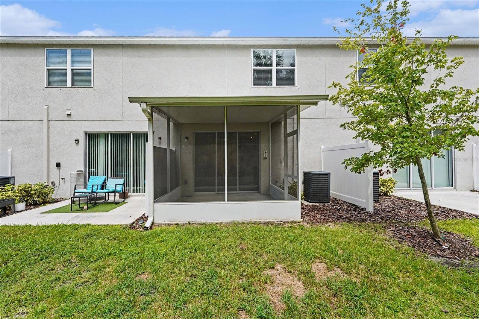 10573 OAKSIDE DRIVE, Palmetto, FL 34221 10573 OAKSIDE DRIVE, Palmetto, FL 34221