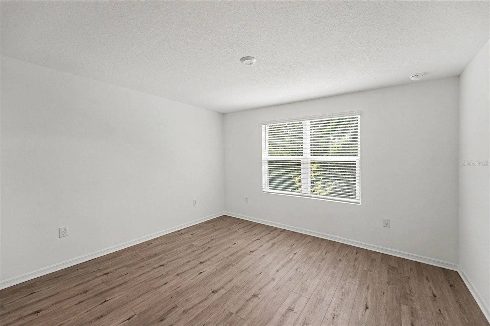 10573 OAKSIDE DRIVE, Palmetto, FL 34221 10573 OAKSIDE DRIVE, Palmetto, FL 34221