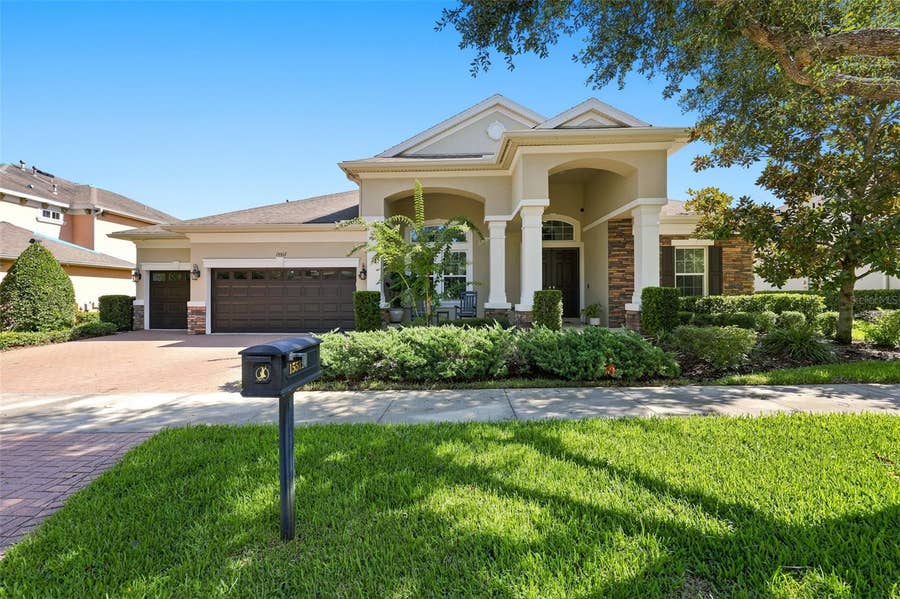 Property photo for 15512 MOSSY RIDGE LANE, Lithia, FL