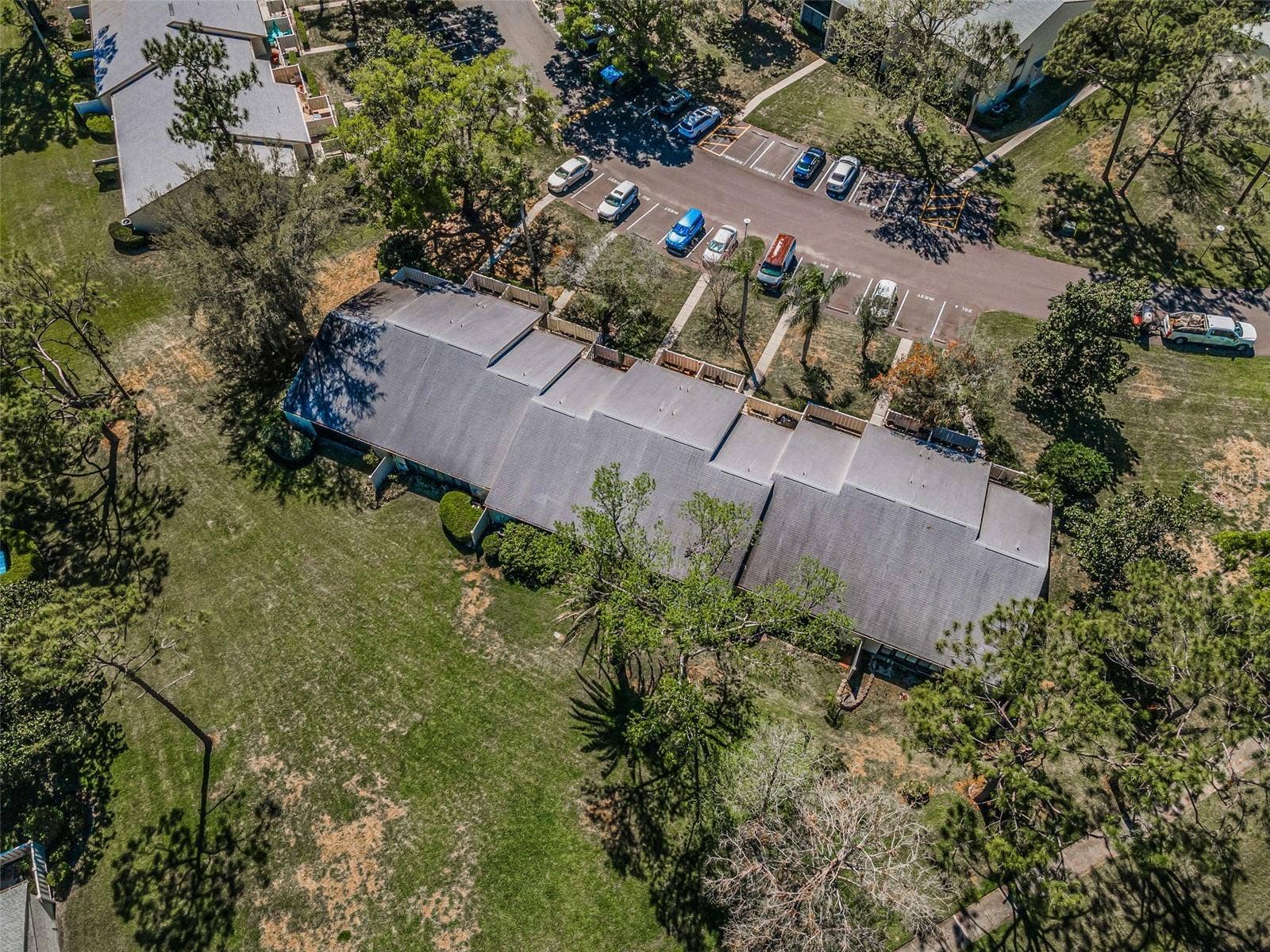 1333 SHADY PINE WAY, #F, Tarpon Springs, FL 34688 End Unit Villa