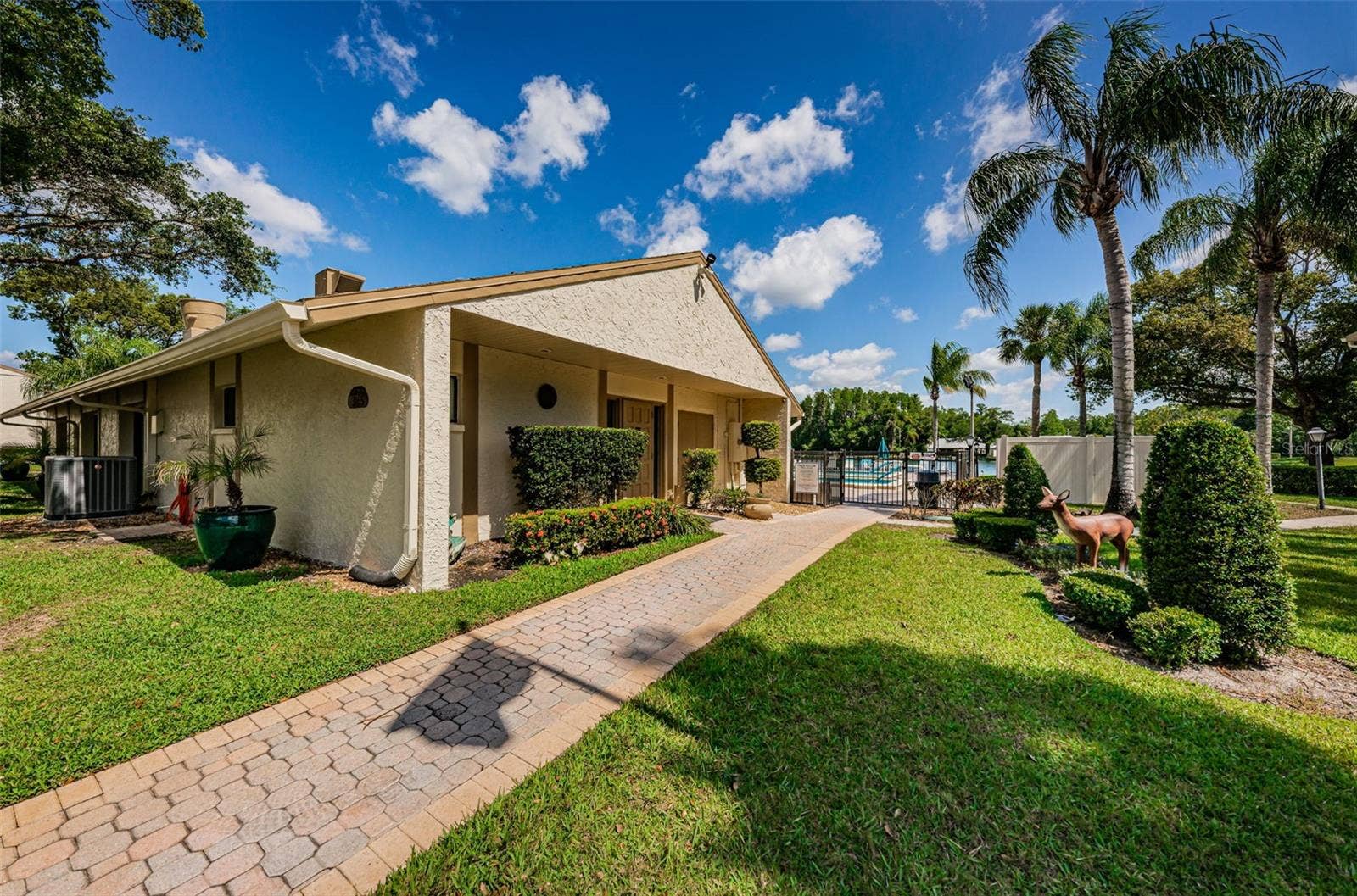 1333 SHADY PINE WAY, #F, Tarpon Springs, FL 34688 Clubhouse & Pool/Spa