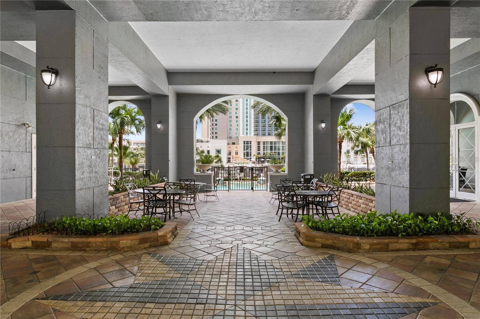 700 S HARBOUR ISLAND BOULEVARD, #137, Tampa, FL 33602 Courtyard Area