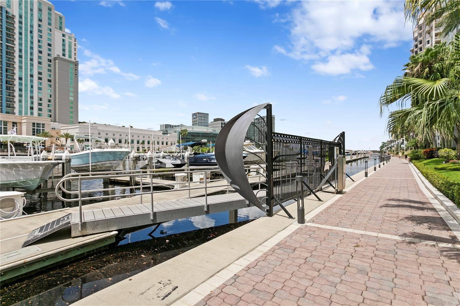 700 S HARBOUR ISLAND BOULEVARD, #137, Tampa, FL 33602 Riverwalk