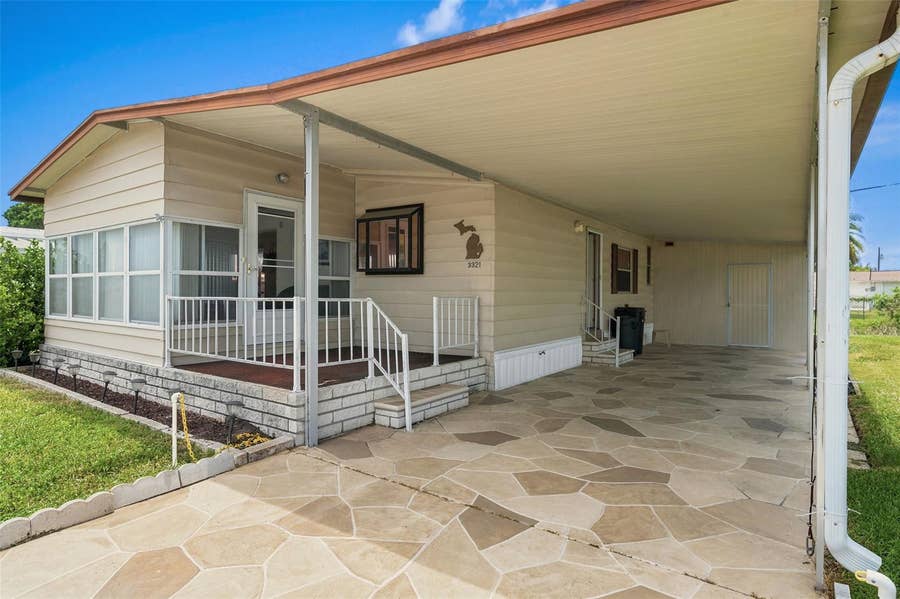 Property photo for 3321 CHATFORD DRIVE, Holiday, FL