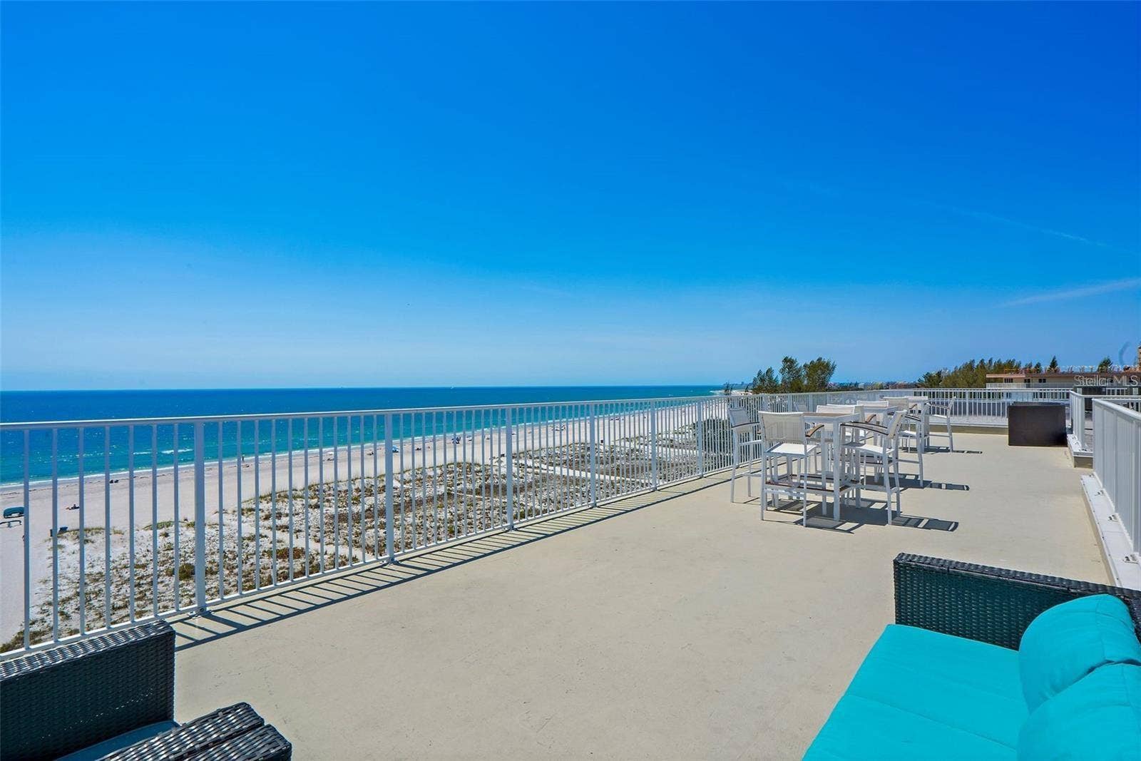 10091 GULF BOULEVARD, #202E, Treasure Island, FL 33706