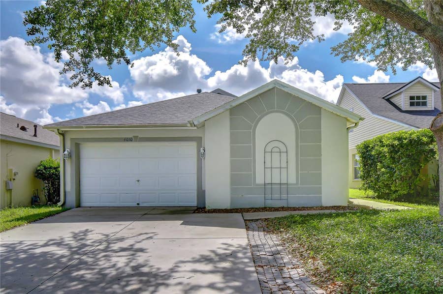 Property photo for 6010 SKYLARKCREST DRIVE, Lithia, FL