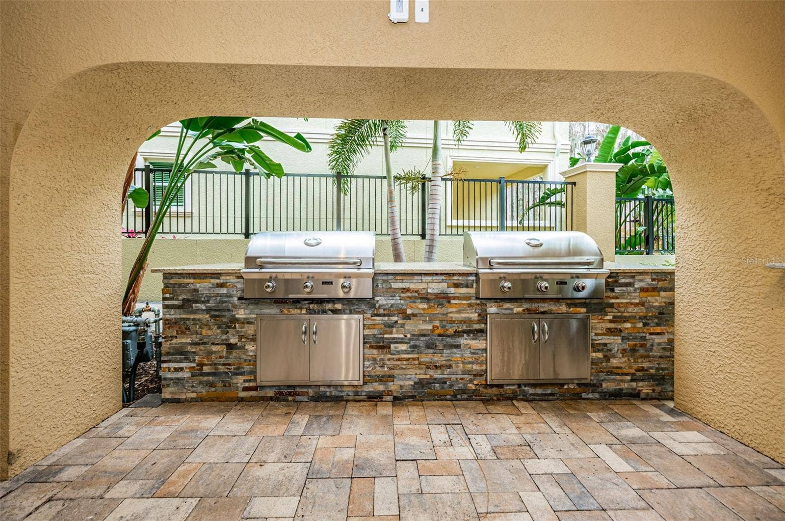 726 GRAND CYPRESS LANE, Tarpon Springs, FL 34689 726 GRAND CYPRESS LANE, Tarpon Springs, FL 34689
