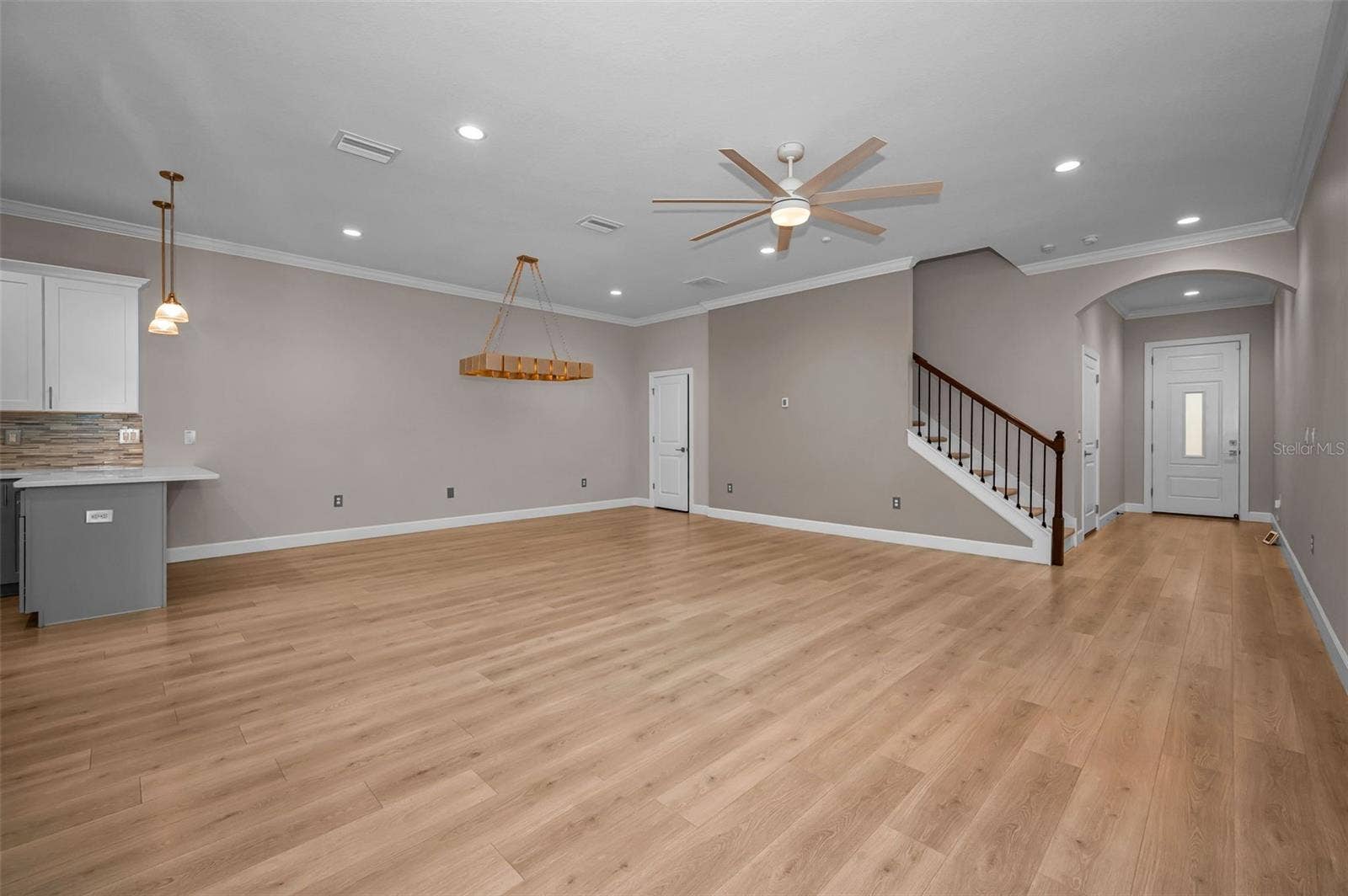 726 GRAND CYPRESS LANE, Tarpon Springs, FL 34689 726 GRAND CYPRESS LANE, Tarpon Springs, FL 34689