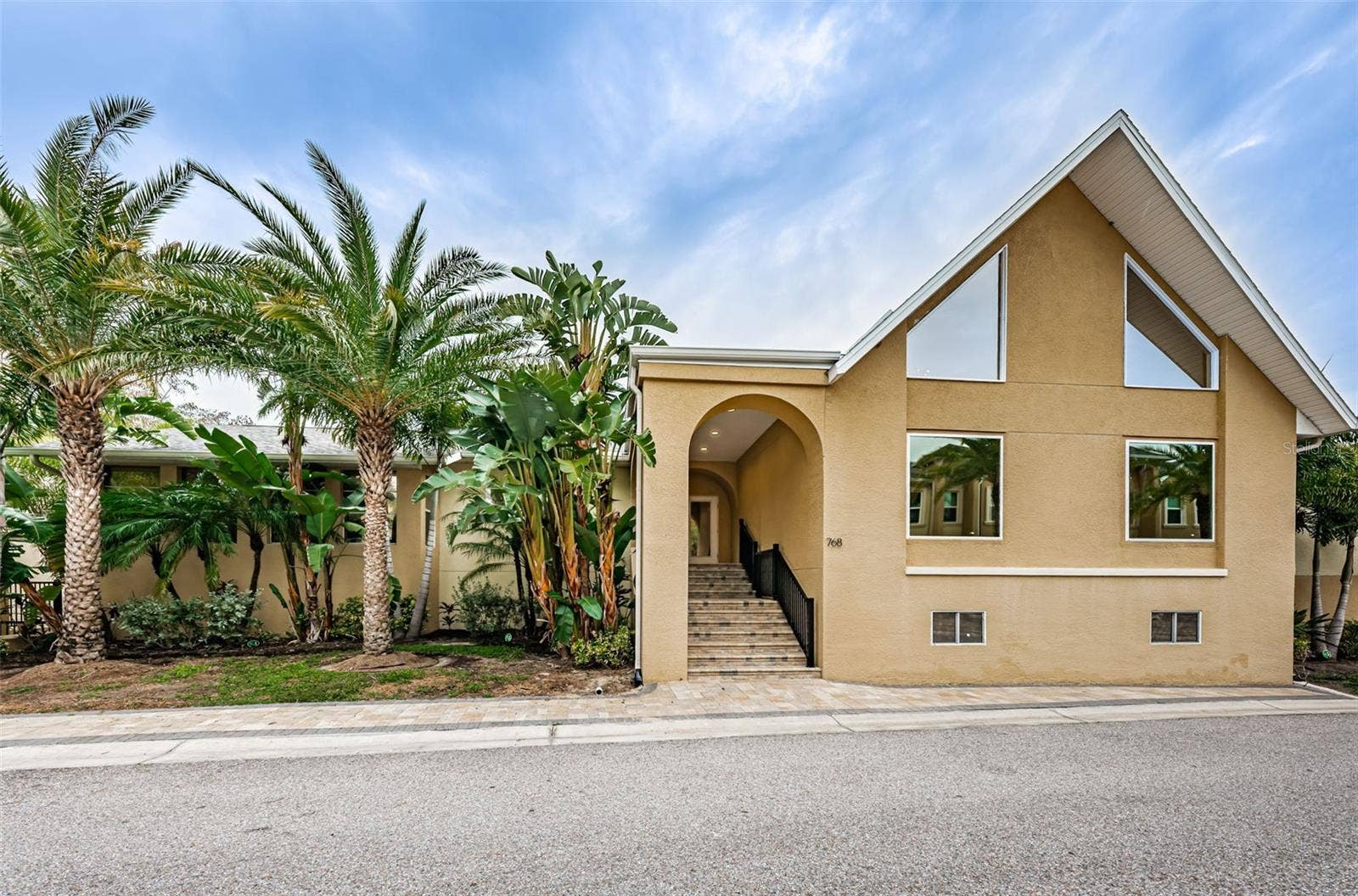 726 GRAND CYPRESS LANE, Tarpon Springs, FL 34689 726 GRAND CYPRESS LANE, Tarpon Springs, FL 34689