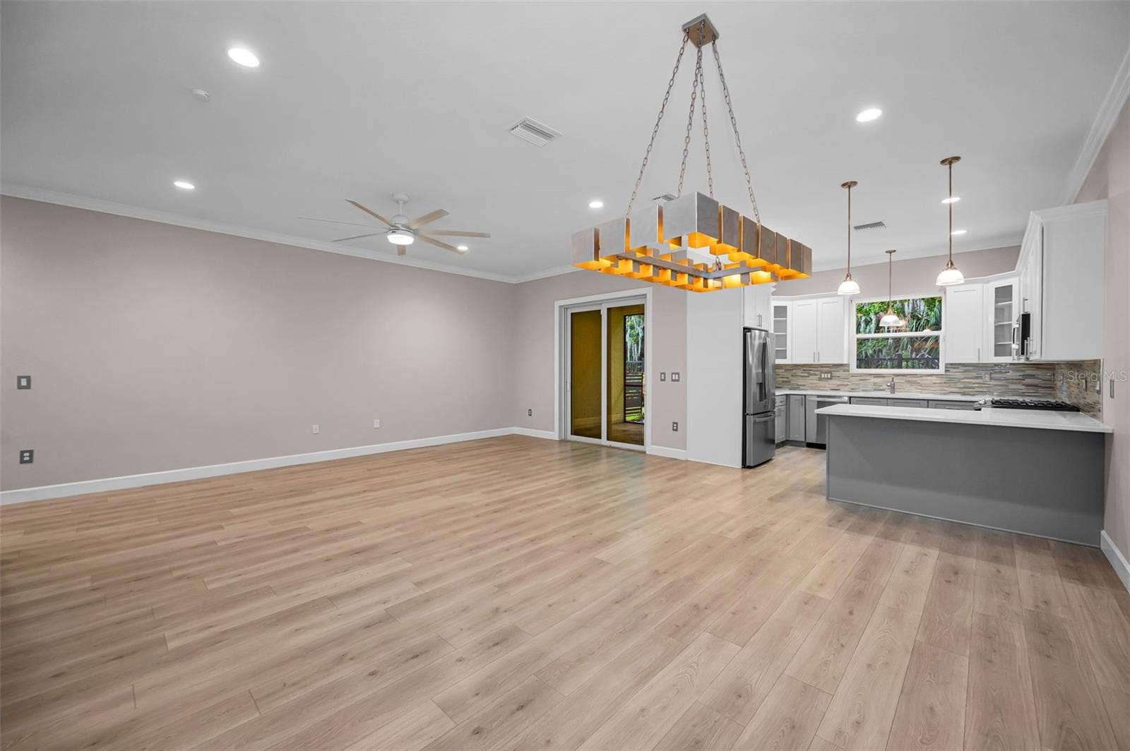 726 GRAND CYPRESS LANE, Tarpon Springs, FL 34689 726 GRAND CYPRESS LANE, Tarpon Springs, FL 34689