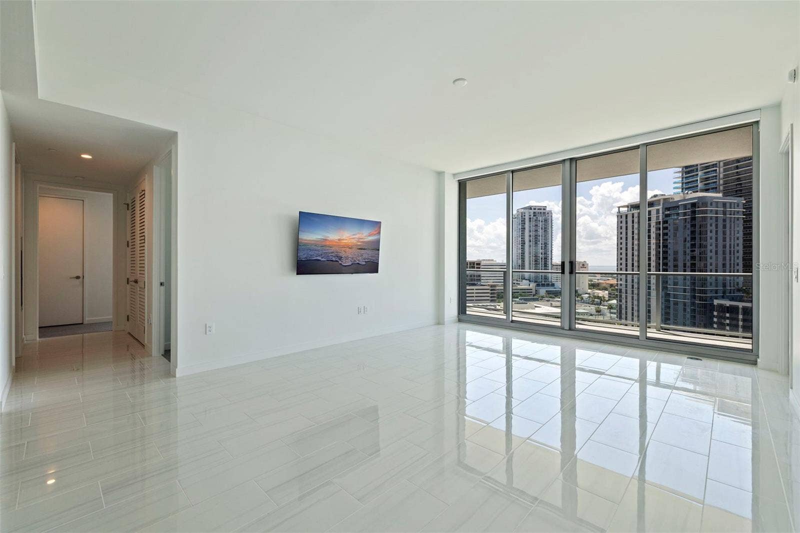 400 CENTRAL AVENUE, #1105, St Petersburg, FL 33701 400 CENTRAL AVENUE, #1105, St Petersburg, FL 33701