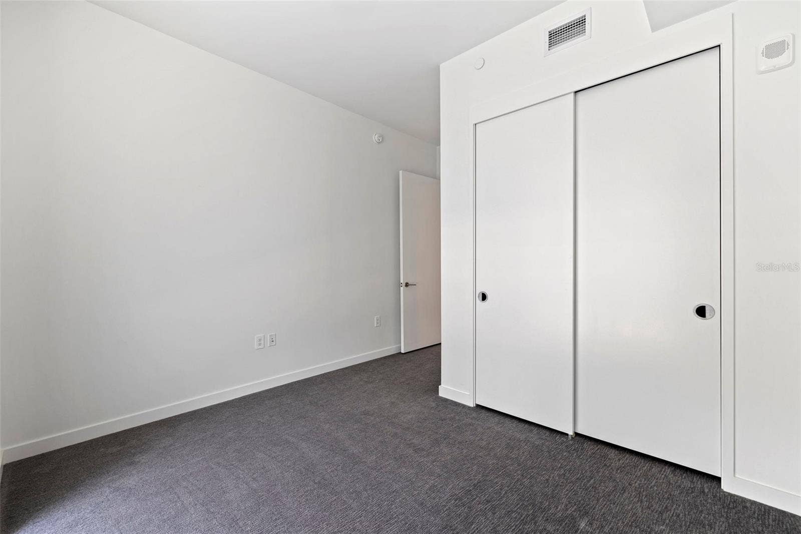 400 CENTRAL AVENUE, #1105, St Petersburg, FL 33701 400 CENTRAL AVENUE, #1105, St Petersburg, FL 33701