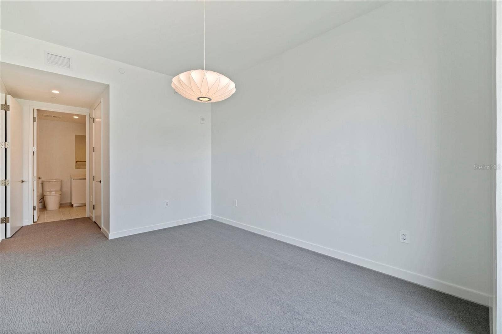 400 CENTRAL AVENUE, #1105, St Petersburg, FL 33701 400 CENTRAL AVENUE, #1105, St Petersburg, FL 33701