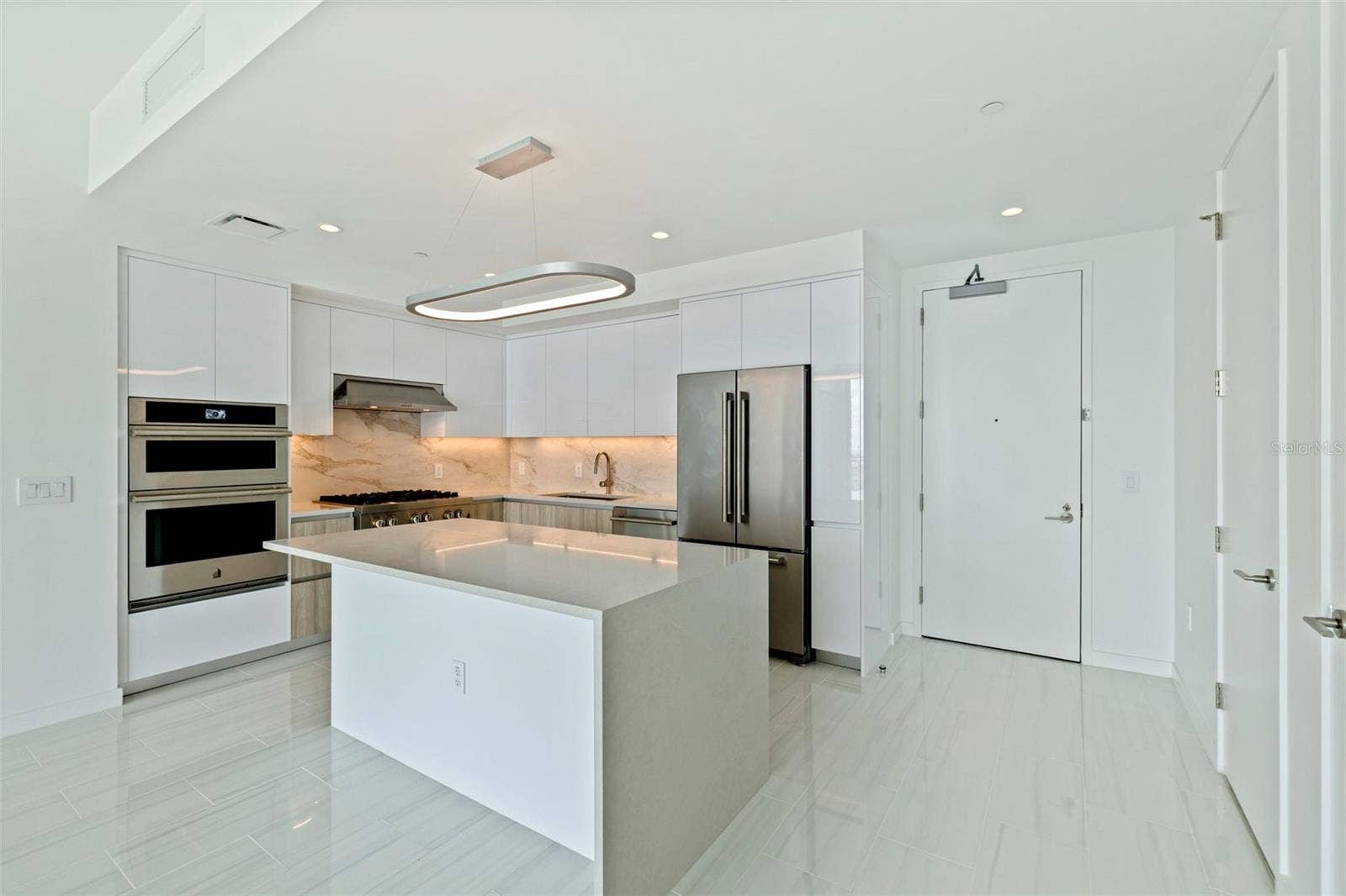 400 CENTRAL AVENUE, #1105, St Petersburg, FL 33701 400 CENTRAL AVENUE, #1105, St Petersburg, FL 33701