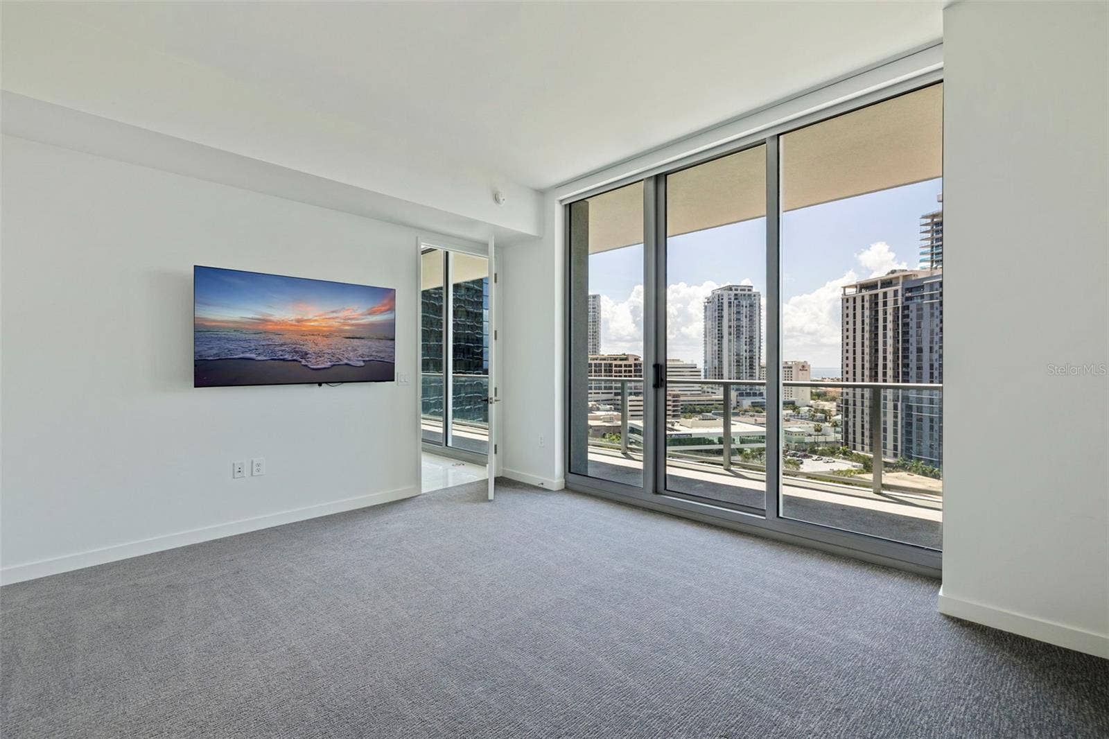 400 CENTRAL AVENUE, #1105, St Petersburg, FL 33701 400 CENTRAL AVENUE, #1105, St Petersburg, FL 33701