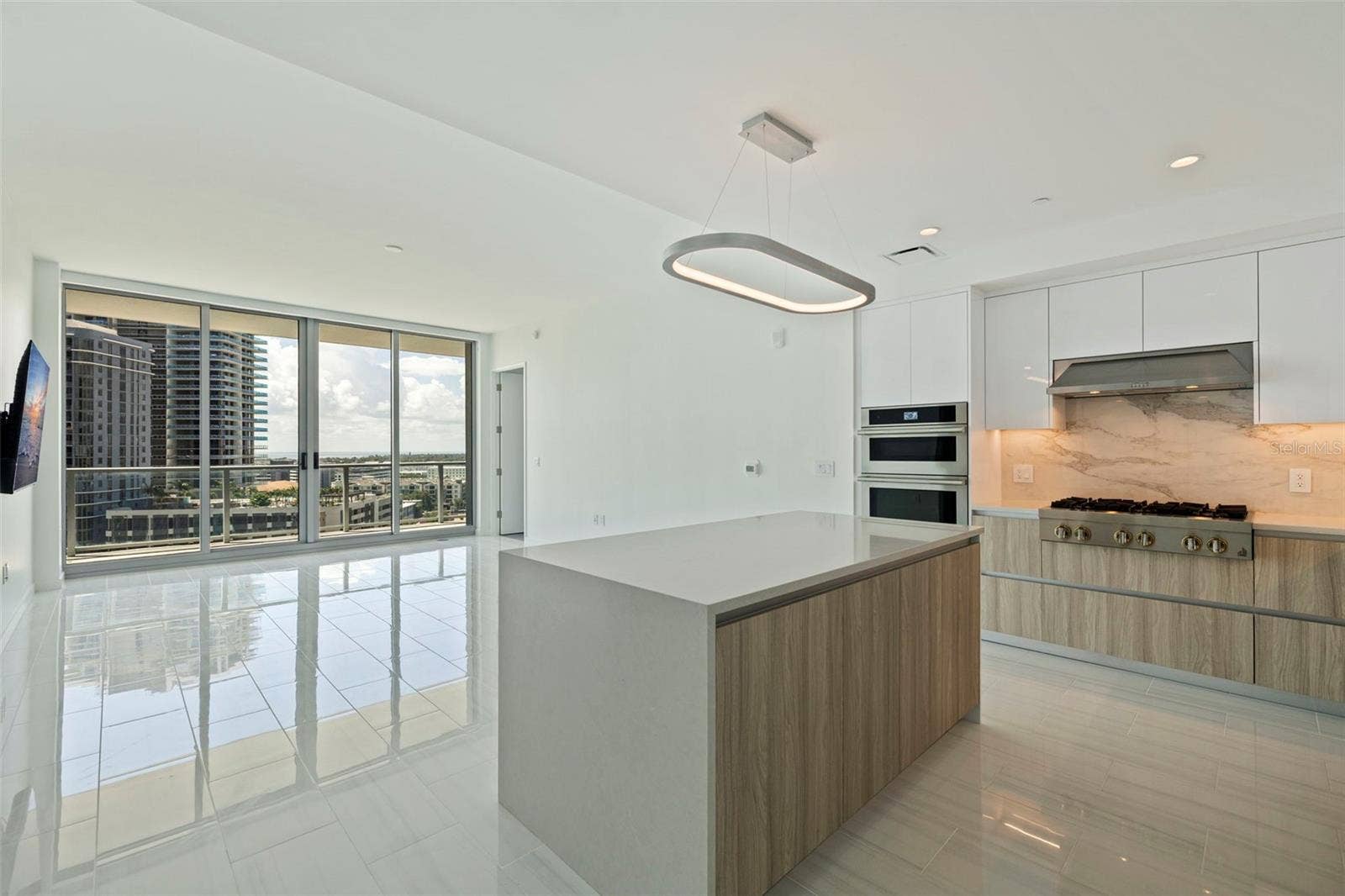 400 CENTRAL AVENUE, #1105, St Petersburg, FL 33701 400 CENTRAL AVENUE, #1105, St Petersburg, FL 33701