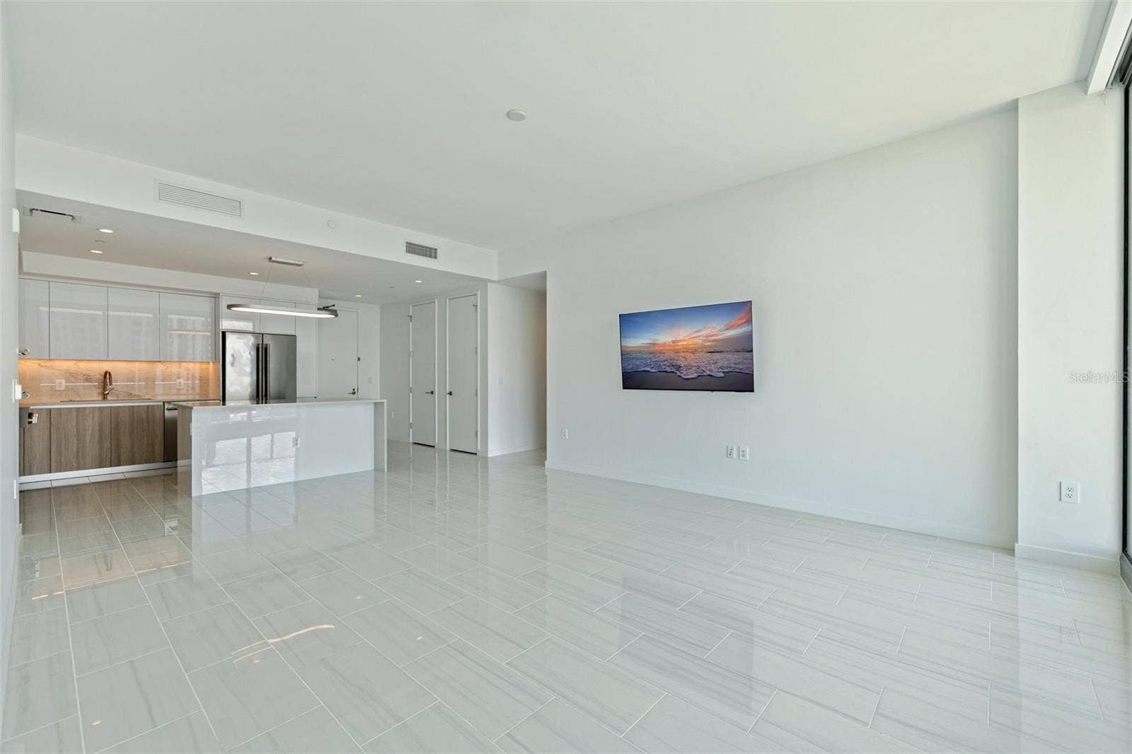 400 CENTRAL AVENUE, #1105, St Petersburg, FL 33701 400 CENTRAL AVENUE, #1105, St Petersburg, FL 33701