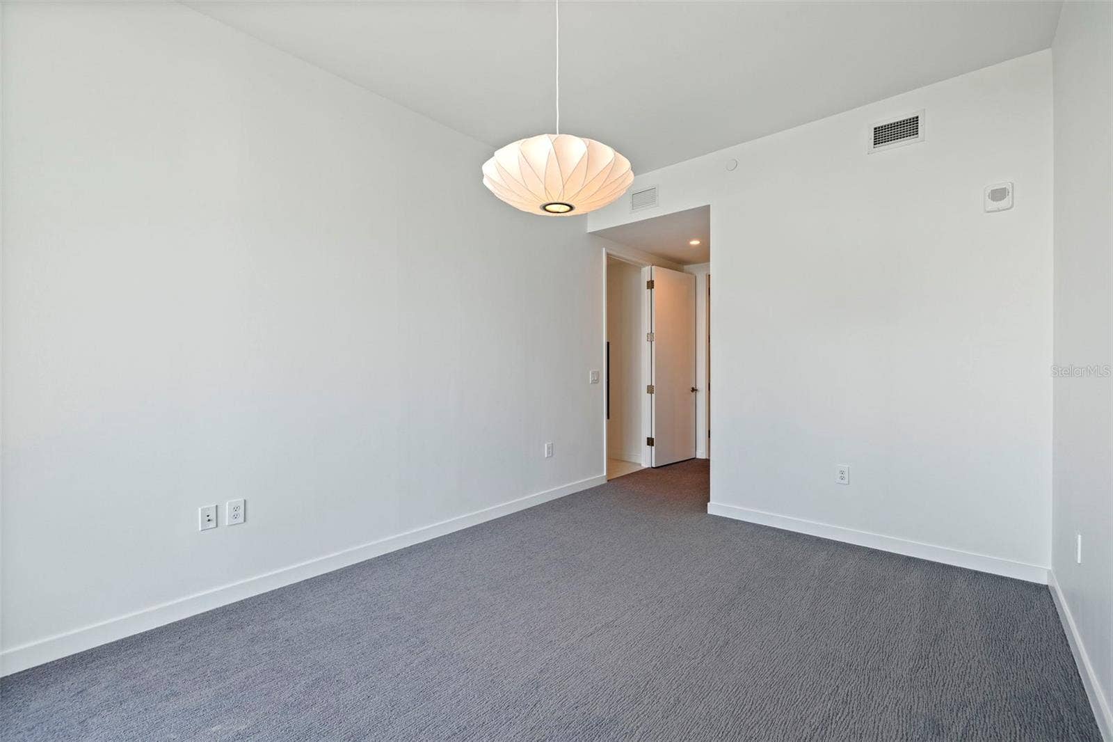 400 CENTRAL AVENUE, #1105, St Petersburg, FL 33701 400 CENTRAL AVENUE, #1105, St Petersburg, FL 33701