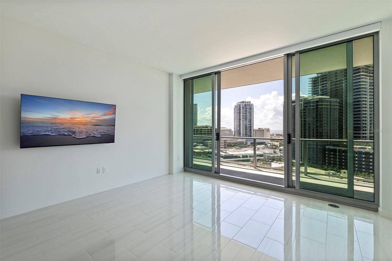 400 CENTRAL AVENUE, #1105, St Petersburg, FL 33701 400 CENTRAL AVENUE, #1105, St Petersburg, FL 33701