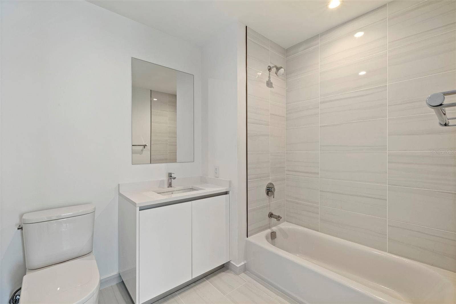 400 CENTRAL AVENUE, #1105, St Petersburg, FL 33701 400 CENTRAL AVENUE, #1105, St Petersburg, FL 33701