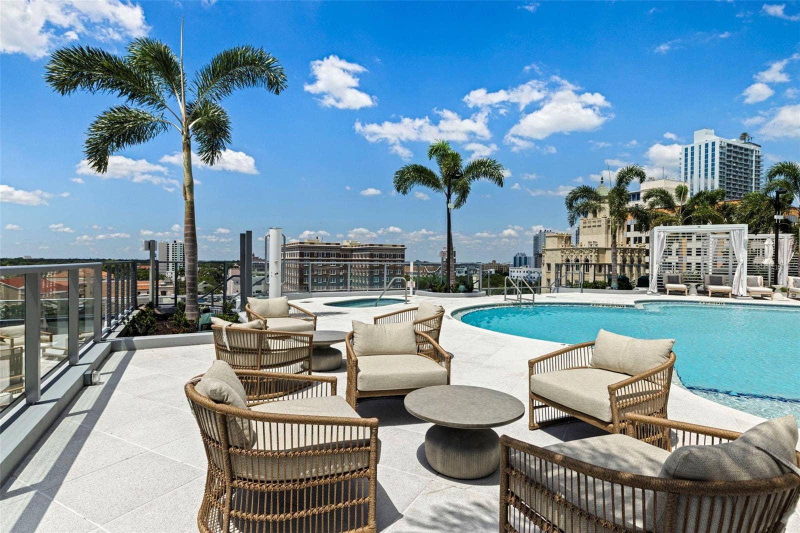 400 CENTRAL AVENUE, #1105, St Petersburg, FL 33701 400 CENTRAL AVENUE, #1105, St Petersburg, FL 33701