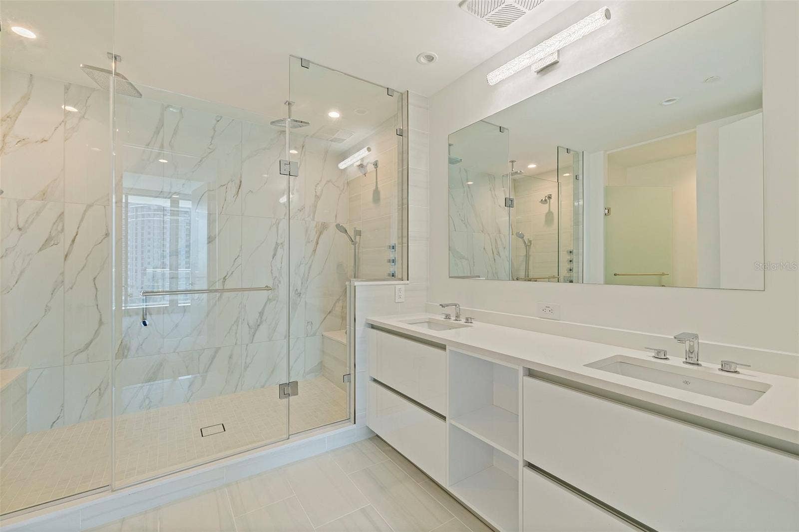 400 CENTRAL AVENUE, #1105, St Petersburg, FL 33701 400 CENTRAL AVENUE, #1105, St Petersburg, FL 33701