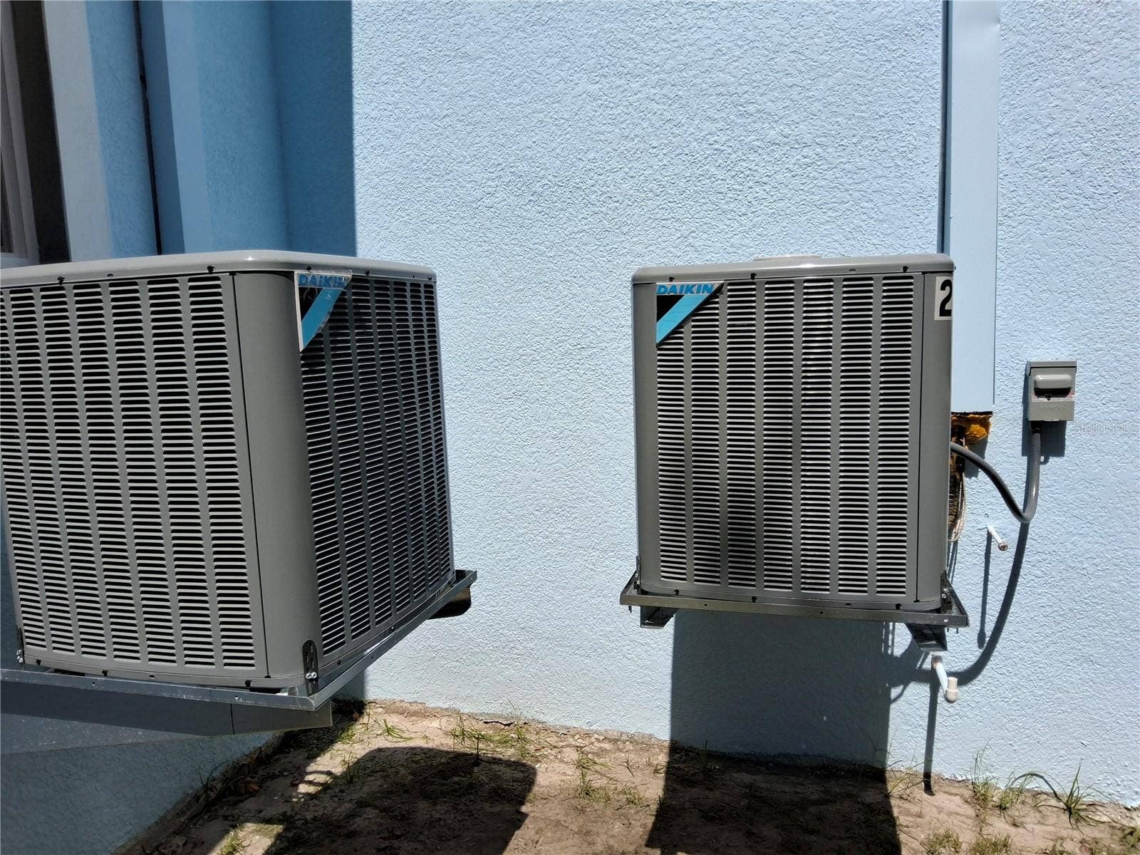 2 DANKIN A/C UNITS