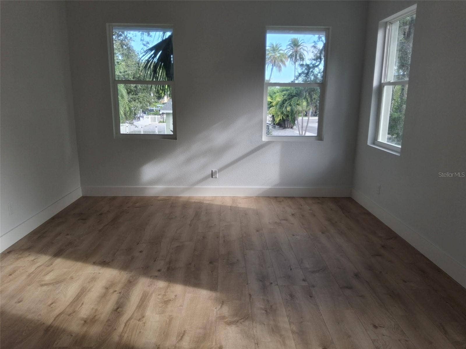 2nd BR on 2nd floor with bath