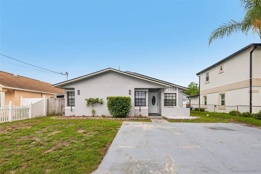 Property photo for 3922 W ROBSON STREET, Tampa, FL