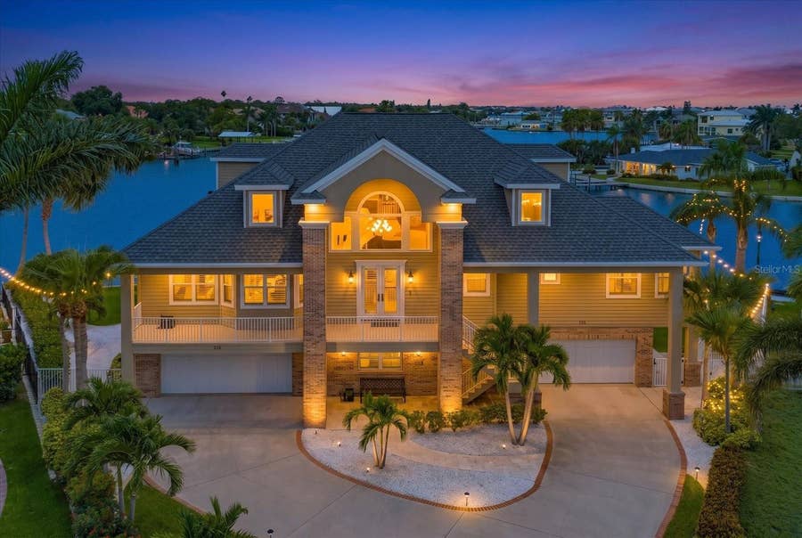 Property photo for 226 POINCIANA LANE, Largo, FL