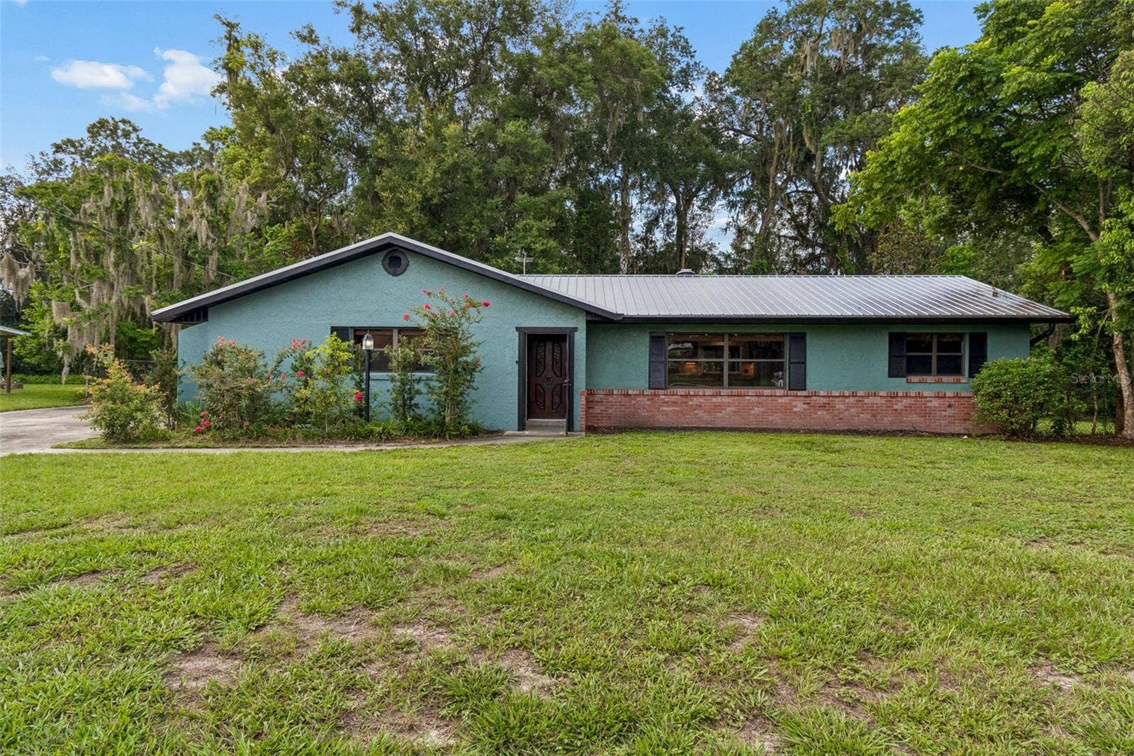 1322 W VOORHIS AVENUE, Deland, FL 32720 1322 W VOORHIS AVENUE, Deland, FL 32720