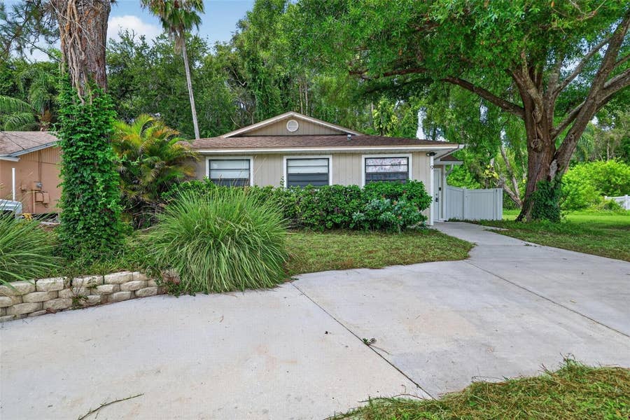 Property photo for 9 FRESHWATER DRIVE, Palm Harbor, FL
