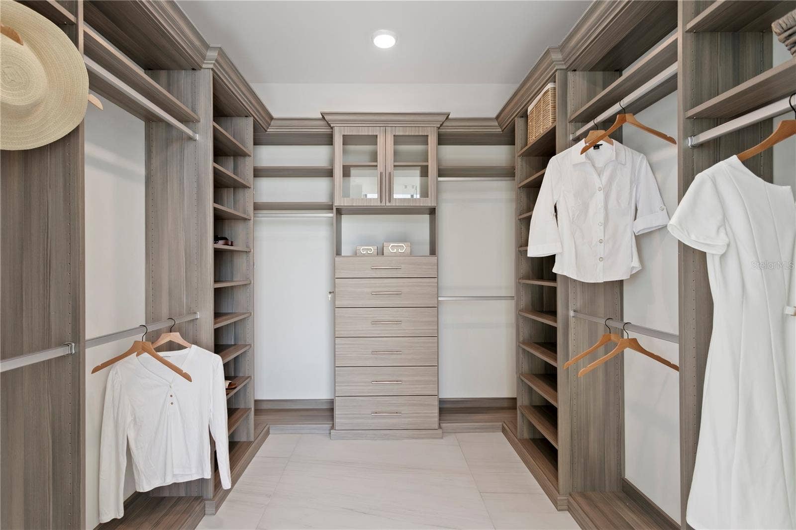 275 1ST AVENUE S, #4004, St Petersburg, FL 33701 Her Primary Closet