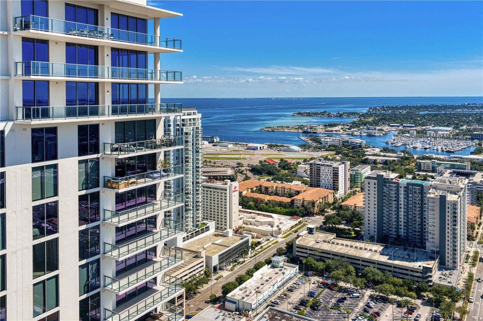 275 1ST AVENUE S, #4004, St Petersburg, FL 33701 275 1ST AVENUE S, #4004, St Petersburg, FL 33701