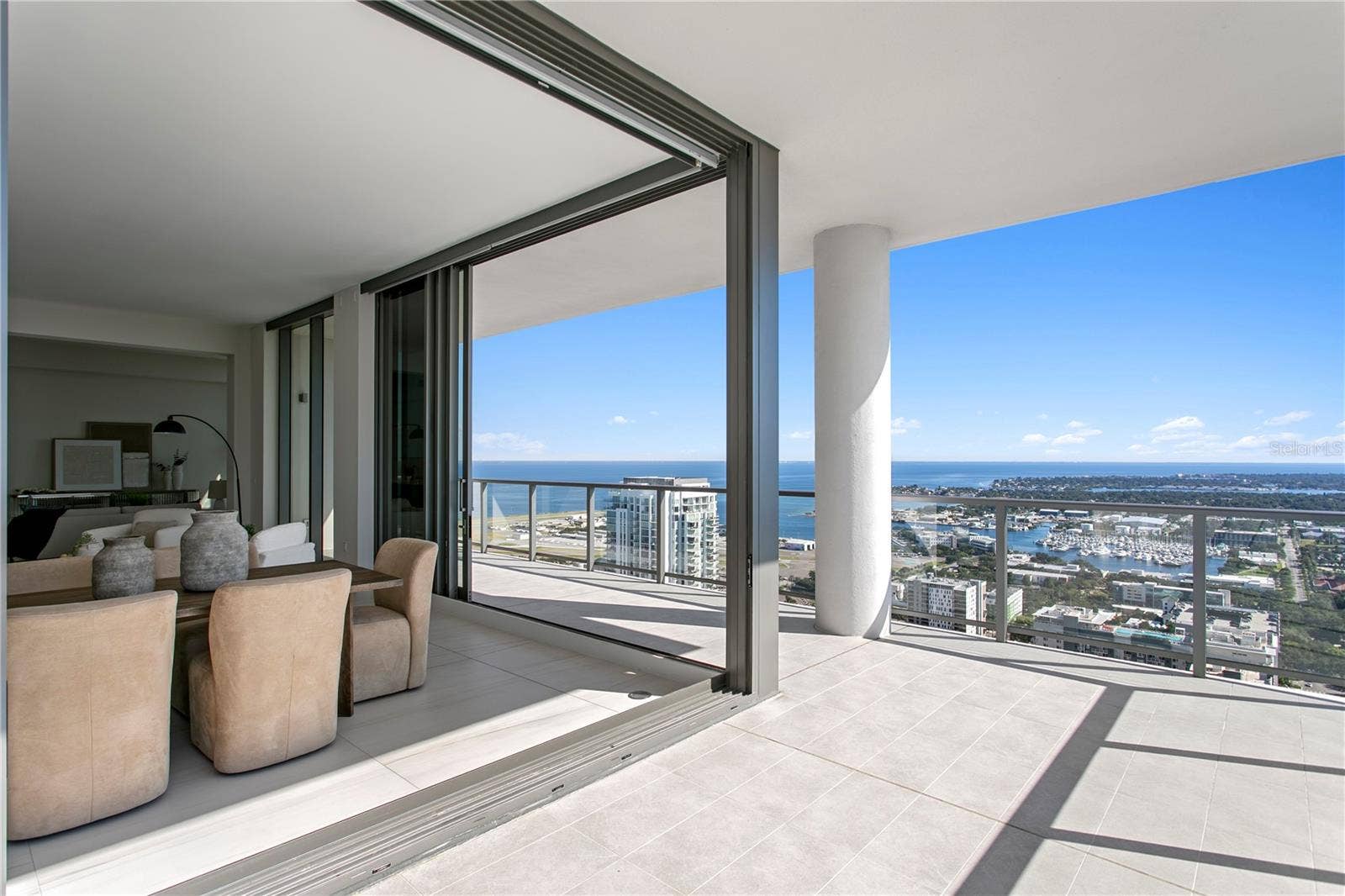 275 1ST AVENUE S, #4004, St Petersburg, FL 33701 Wide Open Glass Walls to Terraces