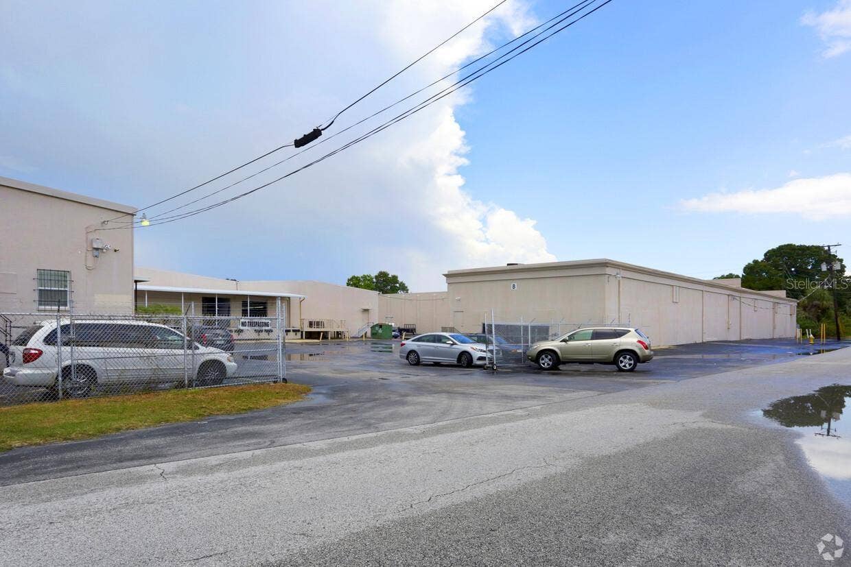 1185 GOODEN CROSSING, #A, Largo, FL 33778 1185 GOODEN CROSSING, #A, Largo, FL 33778