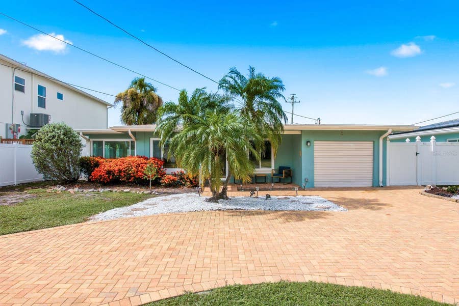 Property photo for 580 BAYWOOD DRIVE N, Dunedin, FL