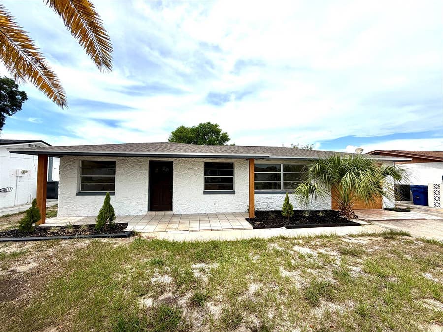 Property photo for Holiday, FL