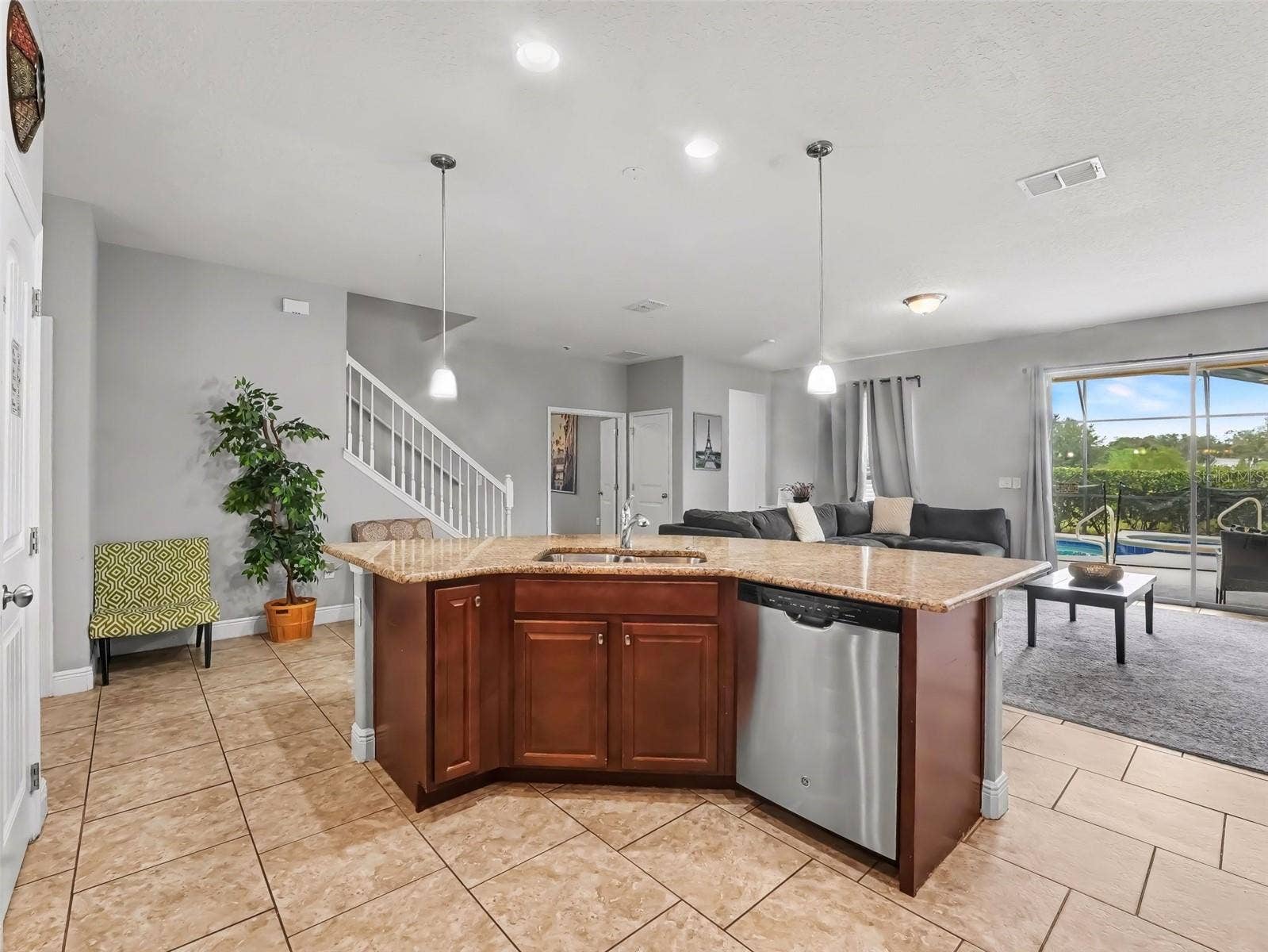 4127 OAK TREE DRIVE, Davenport, FL 33837 4127 OAK TREE DRIVE, Davenport, FL 33837