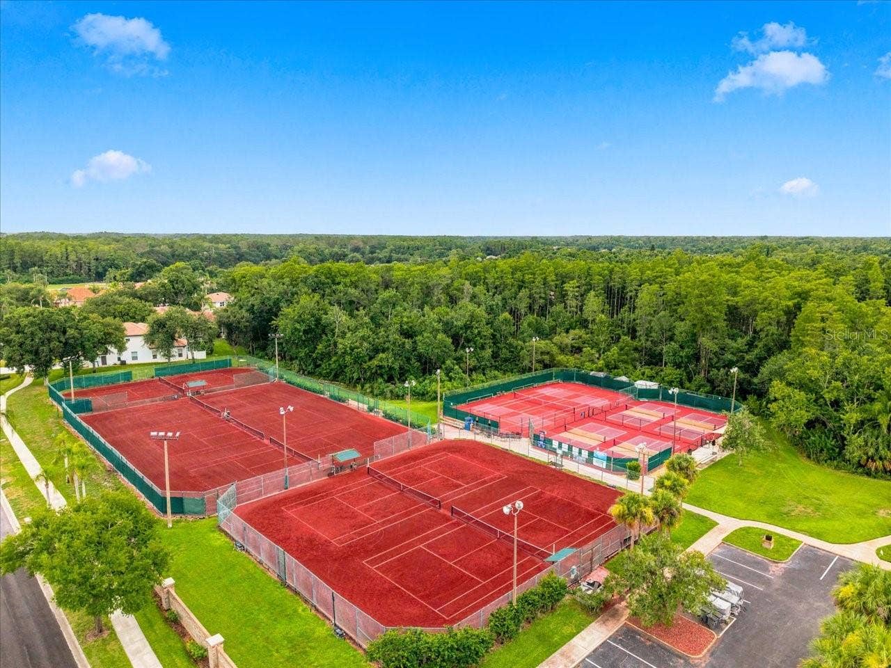 1333 LINDENWOOD DRIVE, Tarpon Springs, FL 34688 1333 LINDENWOOD DRIVE, Tarpon Springs, FL 34688