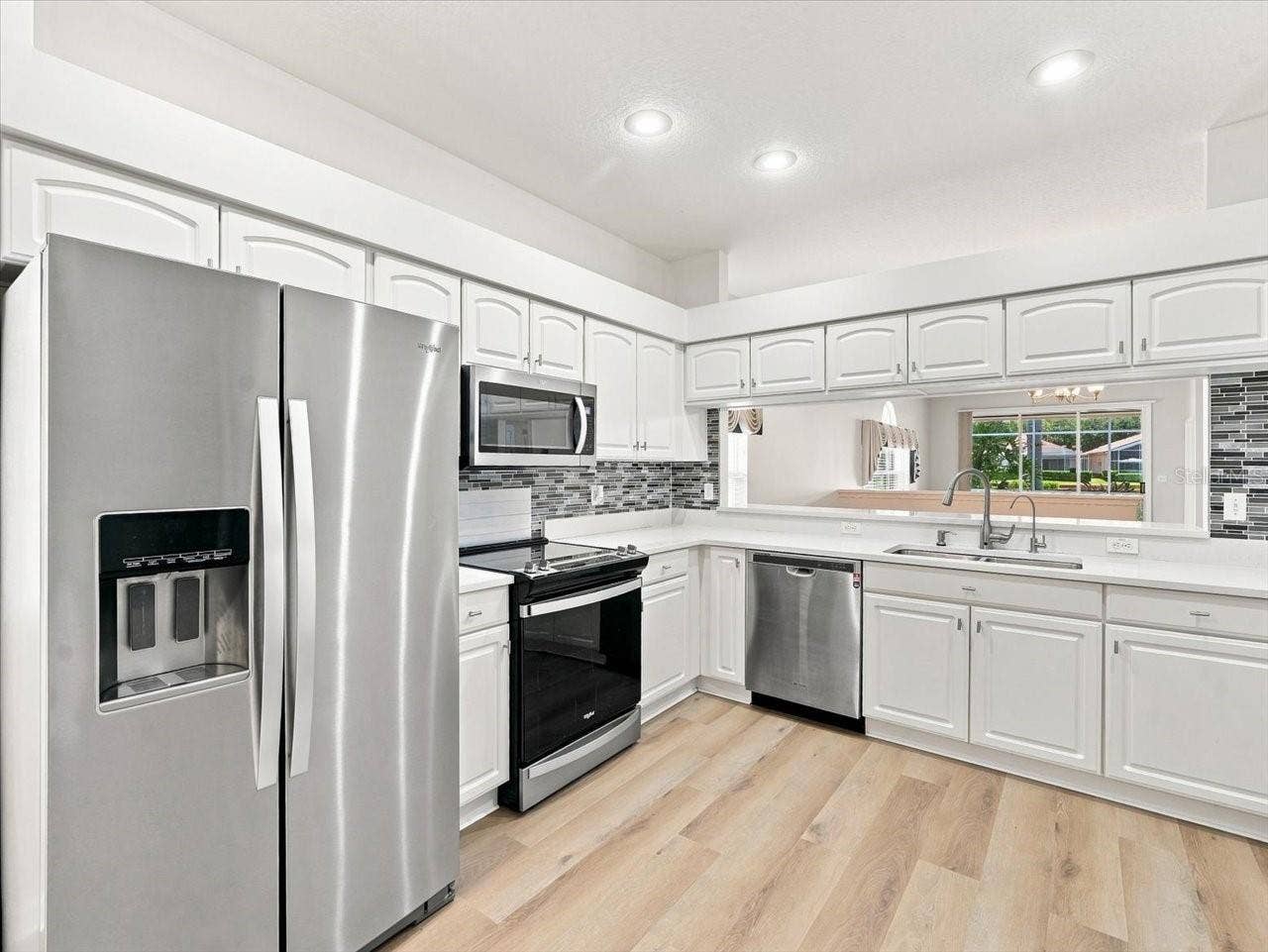 1333 LINDENWOOD DRIVE, Tarpon Springs, FL 34688 1333 LINDENWOOD DRIVE, Tarpon Springs, FL 34688