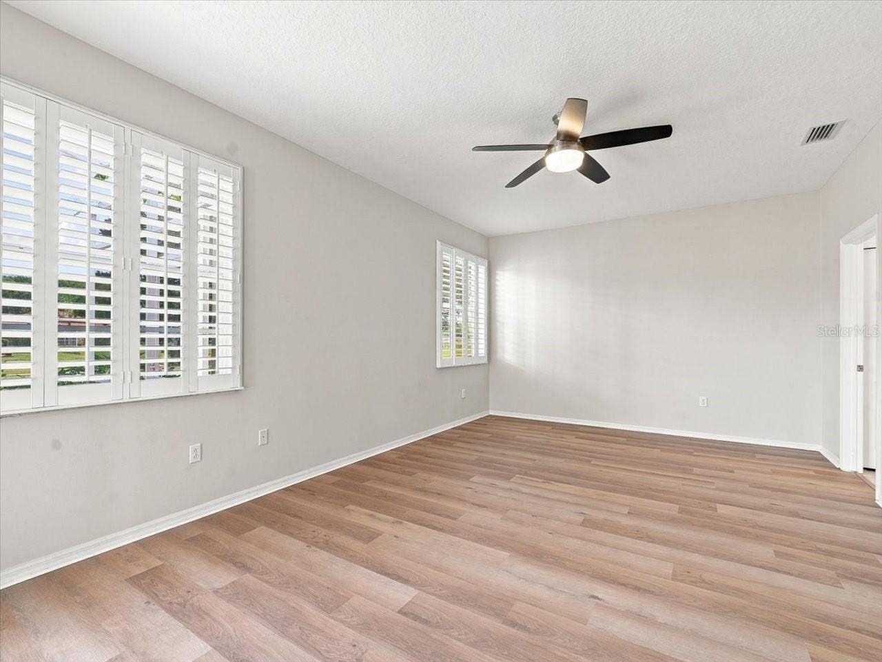1333 LINDENWOOD DRIVE, Tarpon Springs, FL 34688 1333 LINDENWOOD DRIVE, Tarpon Springs, FL 34688