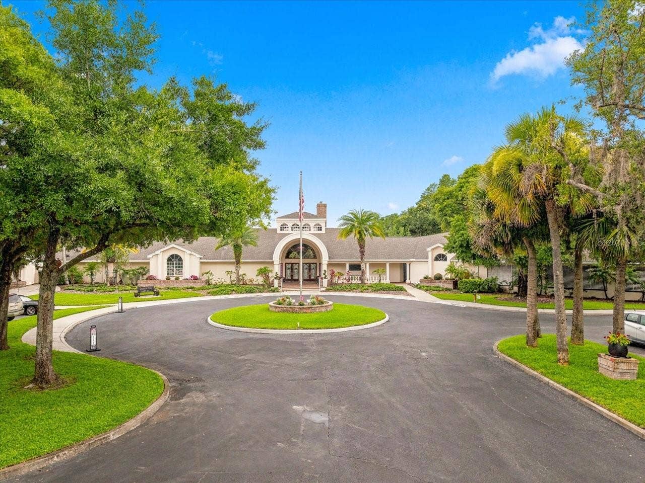1333 LINDENWOOD DRIVE, Tarpon Springs, FL 34688 1333 LINDENWOOD DRIVE, Tarpon Springs, FL 34688