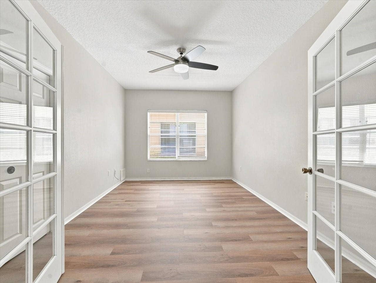 1333 LINDENWOOD DRIVE, Tarpon Springs, FL 34688 1333 LINDENWOOD DRIVE, Tarpon Springs, FL 34688