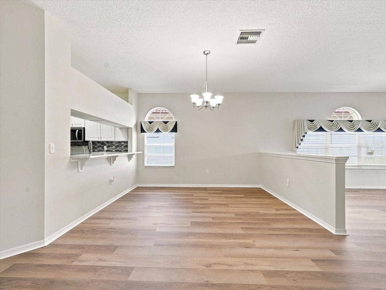 1333 LINDENWOOD DRIVE, Tarpon Springs, FL 34688 1333 LINDENWOOD DRIVE, Tarpon Springs, FL 34688