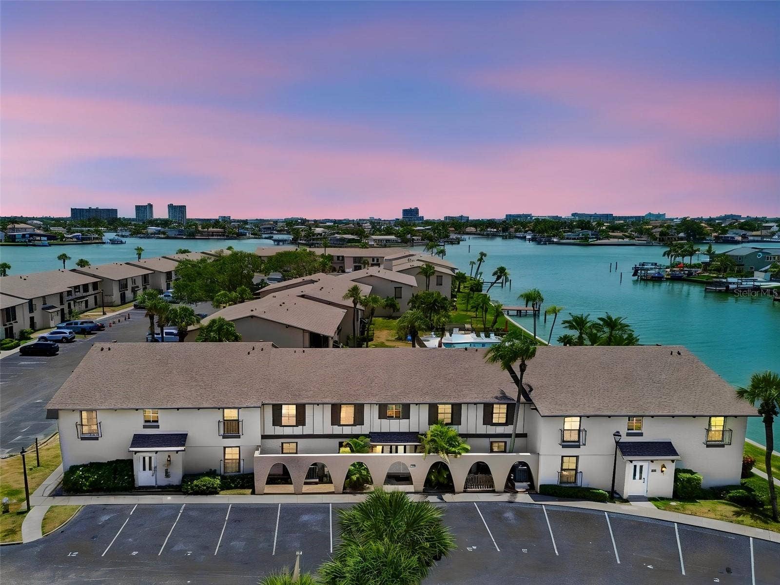 505 PLAZA SEVILLE COURT, #12, Treasure Island, FL 33706