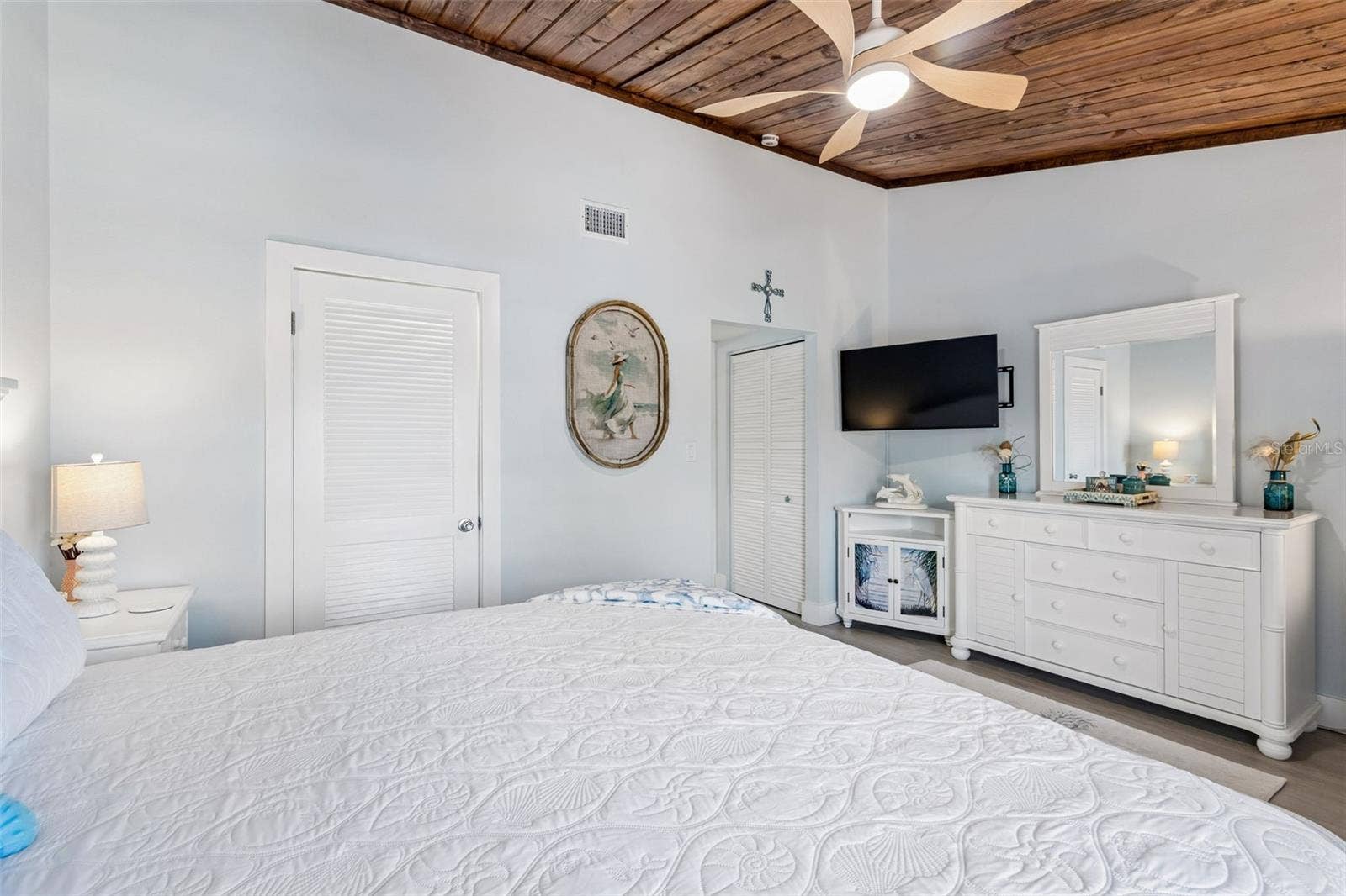 505 PLAZA SEVILLE COURT, #12, Treasure Island, FL 33706
